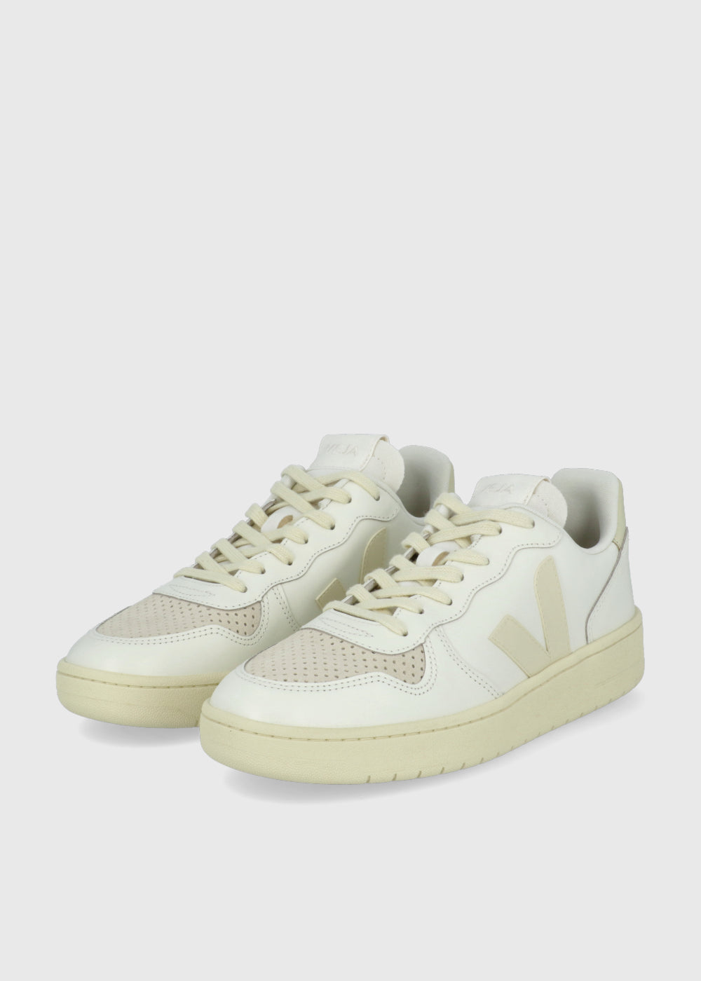 Veja Sneakers V-10 ChromeFree VJA-ZCV10