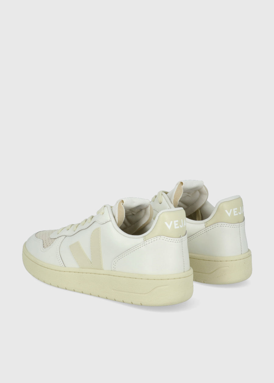 Veja Sneakers V-10 ChromeFree VJA-ZCV10